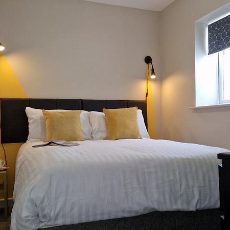 Apartment Three - Free Private Car Park - Sleeps 6 - 3 Shower Rooms - By Ocean City Retreats Plymouth Eksteriør bilde