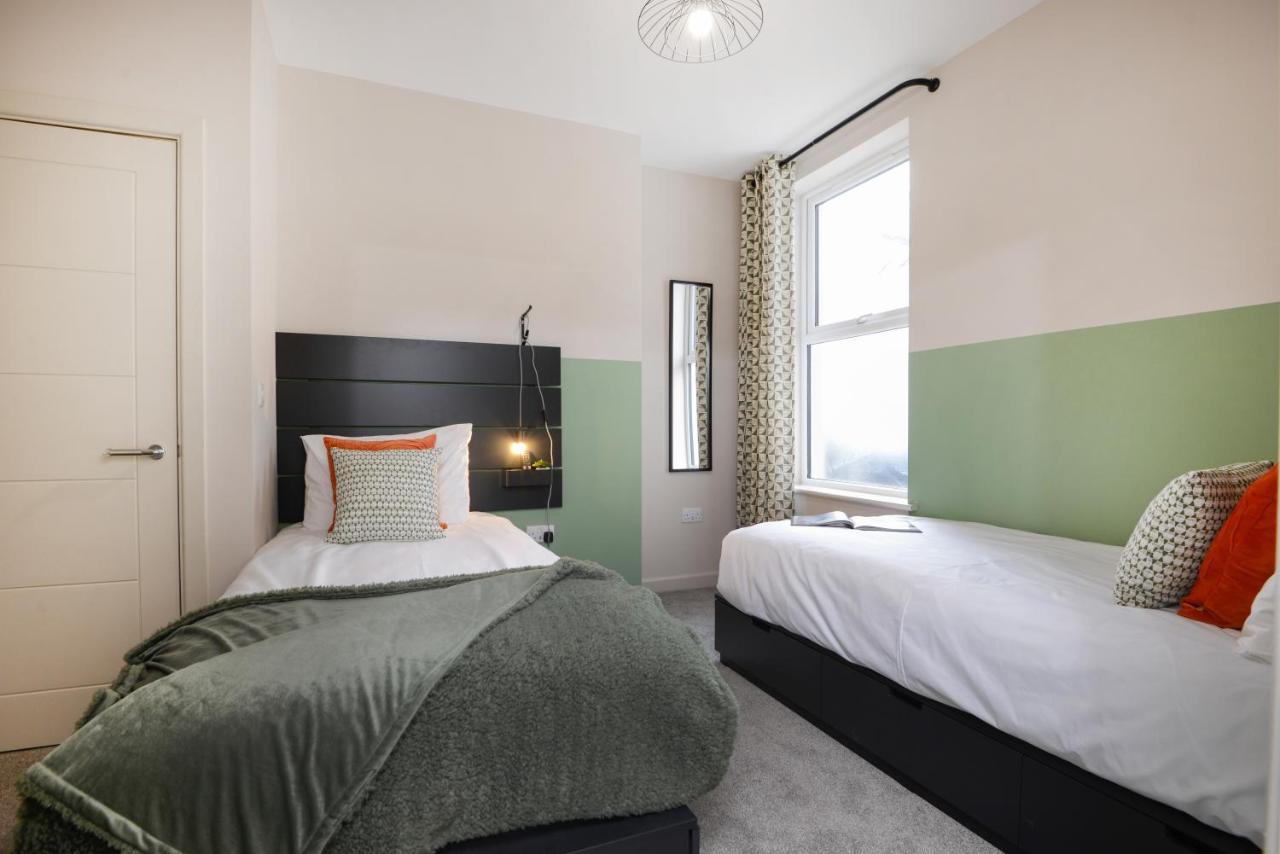 Apartment Three - Free Private Car Park - Sleeps 6 - 3 Shower Rooms - By Ocean City Retreats Plymouth Eksteriør bilde